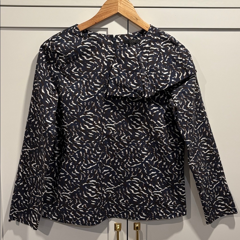 COS Bow Detail Blue Brown White Abstract Long Sleeve Top Blouse Size 4